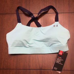 Women’s Under Armour sports bra NWT size M